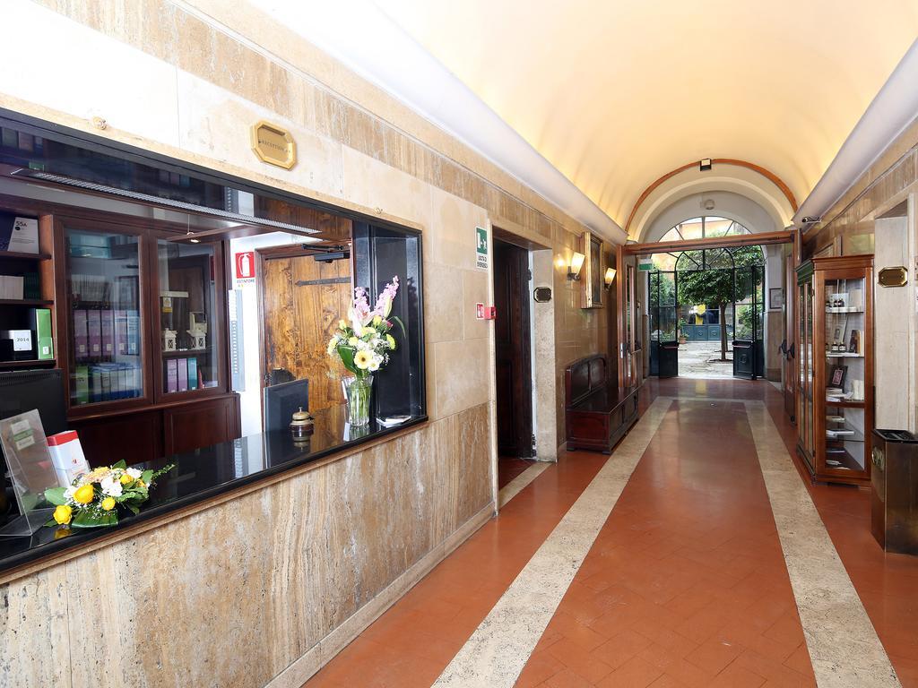 Casa Di Santa Francesca Romana A Ponte Rotto מראה חיצוני תמונה