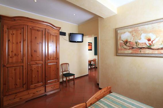 Casa Di Santa Francesca Romana A Ponte Rotto מראה חיצוני תמונה